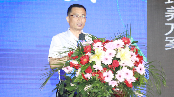 中國東方教育集團(tuán)研究院院長束開俊發(fā)表主題演講